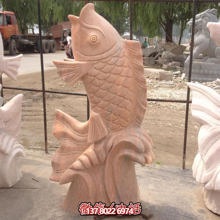 紅色晚霞，浪漫水景——精美石雕噴泉鯉魚