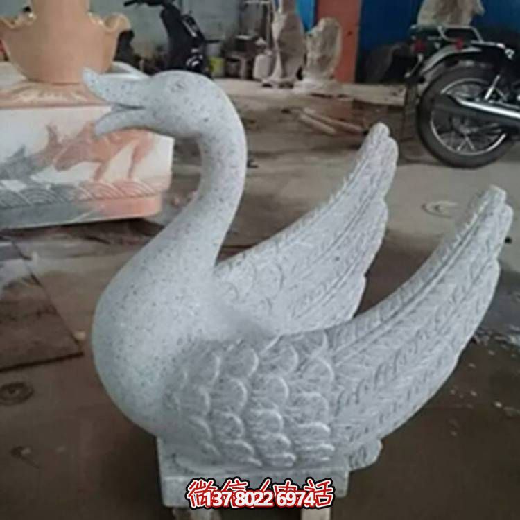 大理石雕刻天鵝噴水?dāng)[件小區(qū)廣場噴泉雕塑